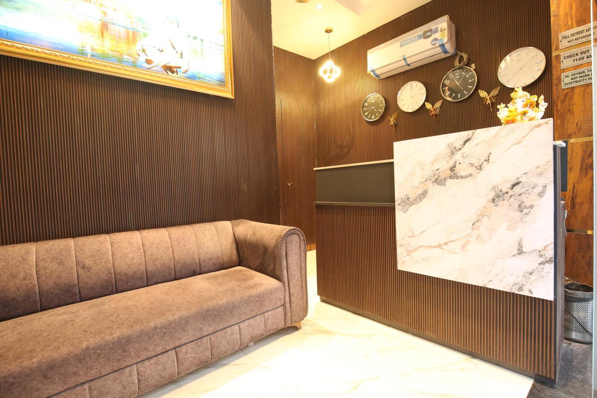 Hotel Holiday First 300 Meter From Golden Temple Amritsar Exterior foto