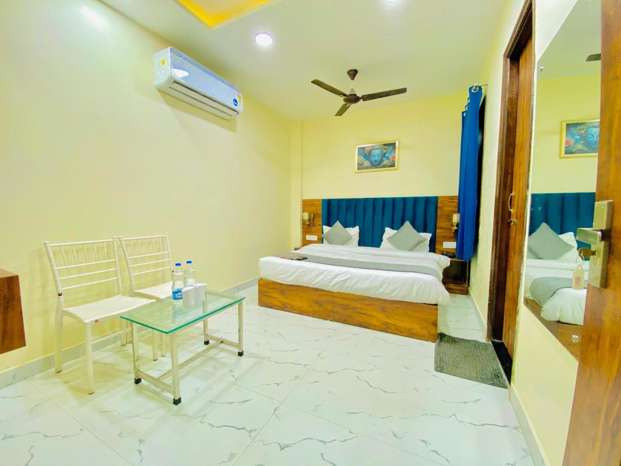 Hotel Holiday First 300 Meter From Golden Temple Amritsar Exterior foto